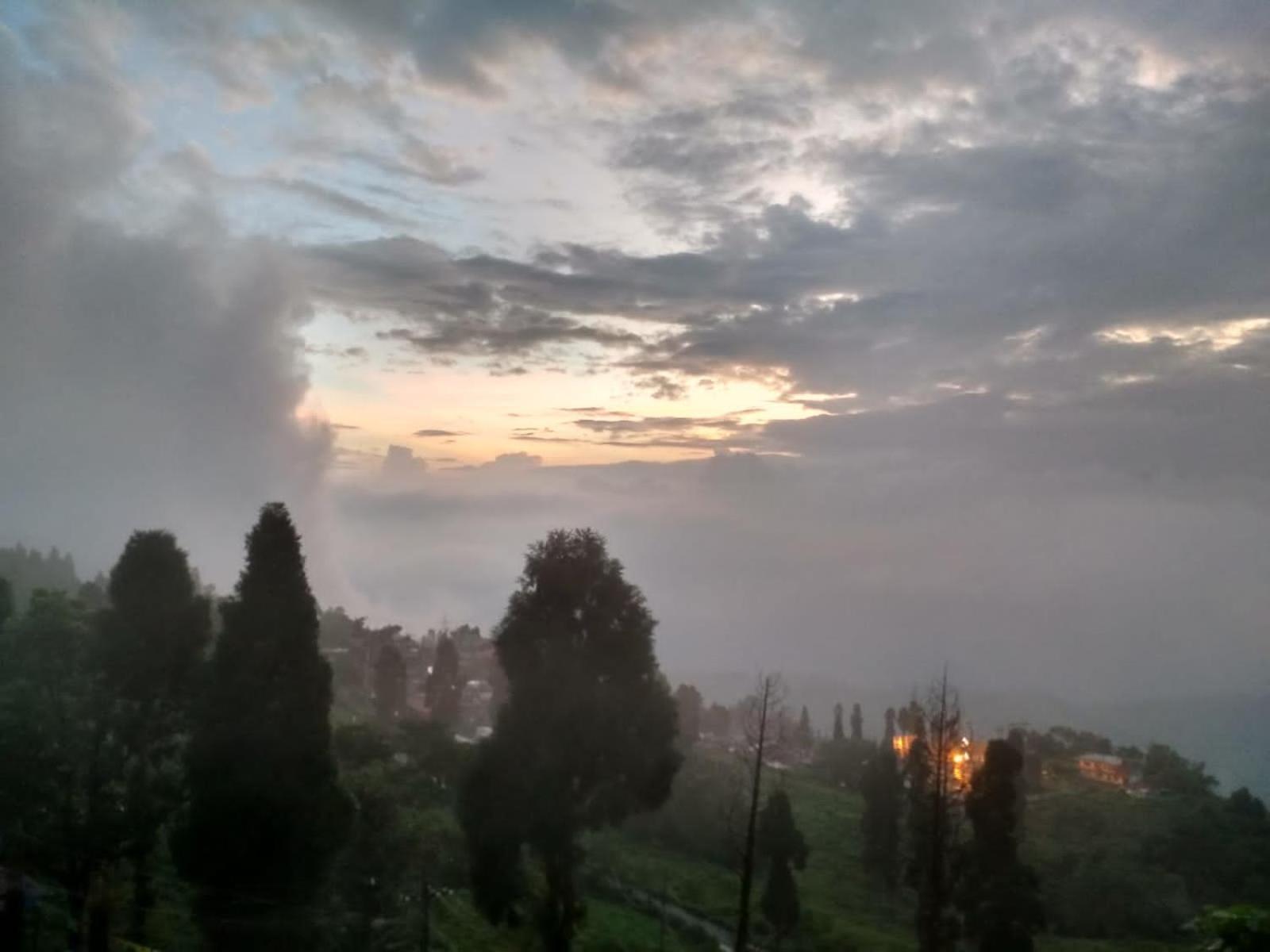 Swabhumi Homestay Kurseong Exterior foto